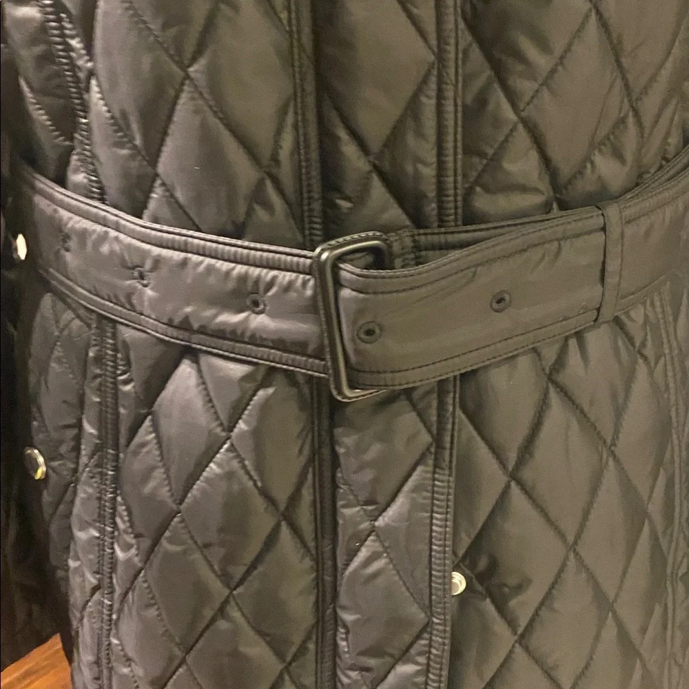 Burberry Black Quilted Hooded Puffer Jacket - Picture 7 of 13